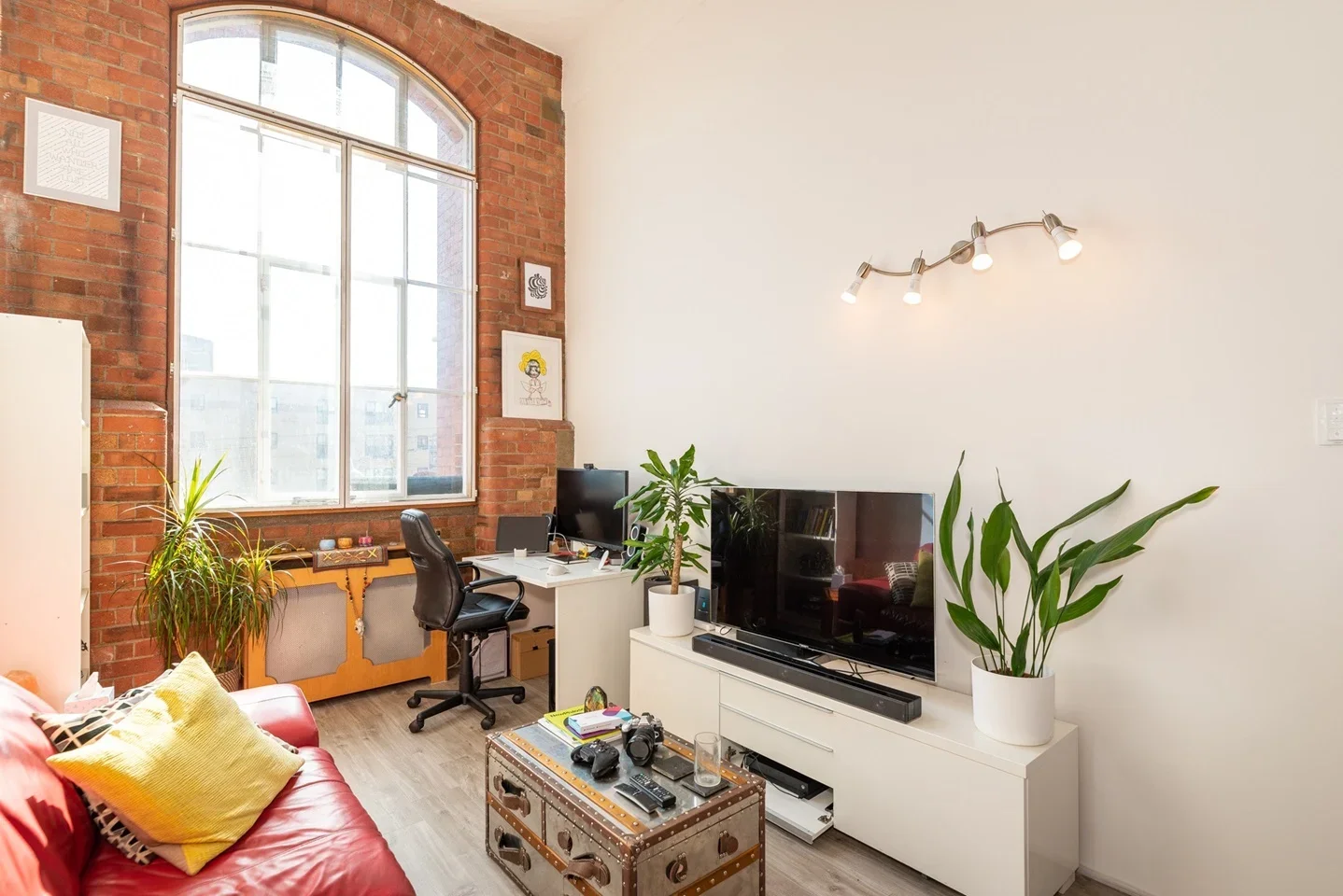 Flat Fairfield Road in Greater London
