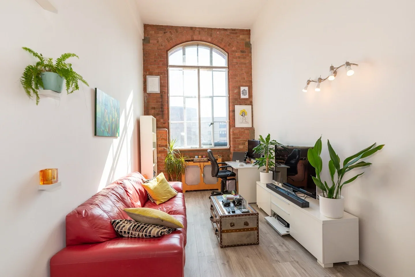 Flat Fairfield Road in Greater London