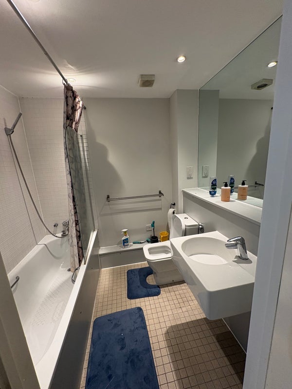 Room Woolwich Manor Way in Greater London