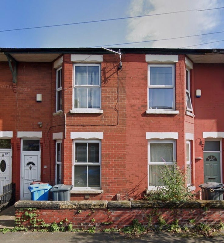 Room St Ives Road in Manchester