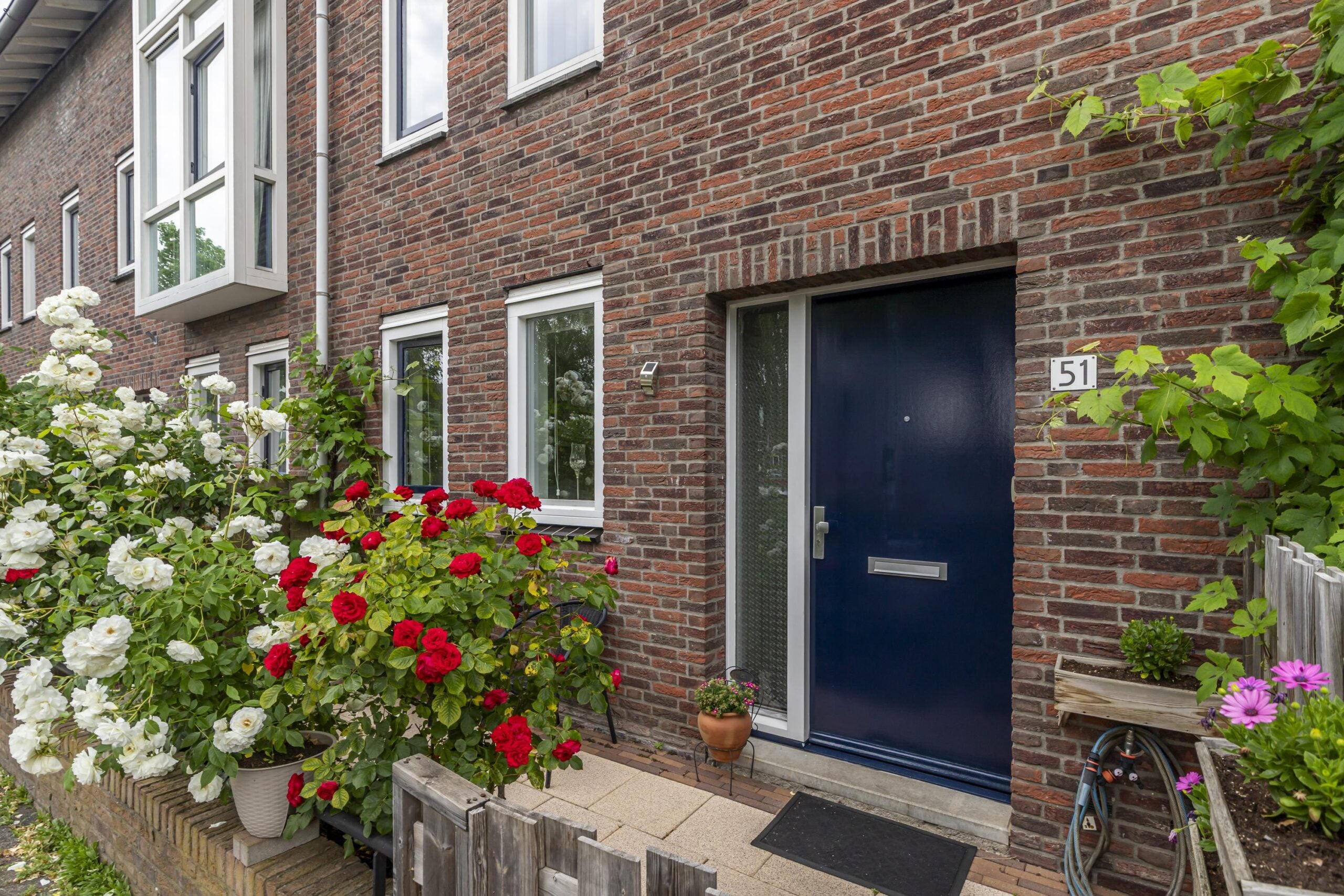 Huis Wim Sonneveldplein 51 in Den Haag