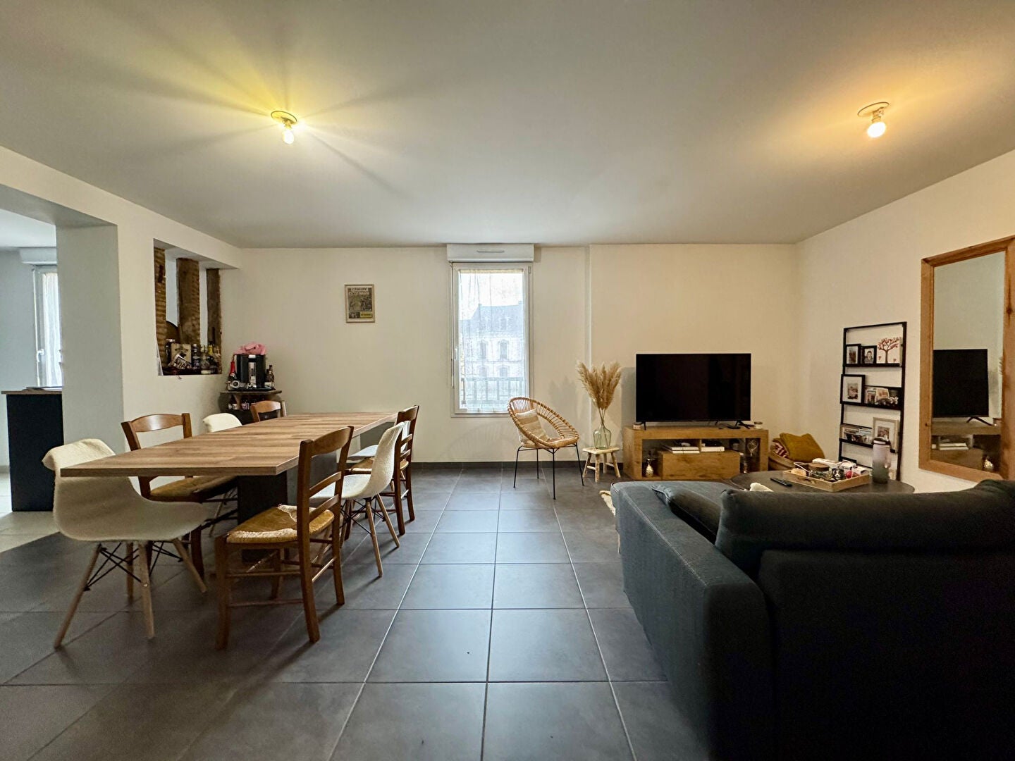 Flat Rue du Docteur Louis Sauvé in Mayenne