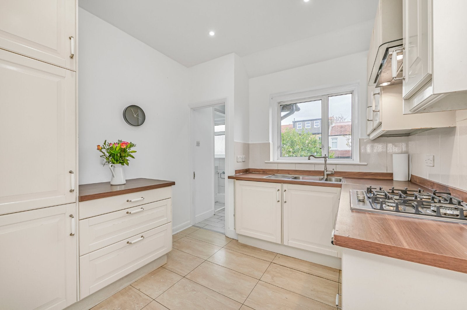 Flat Granby Road in Greater London