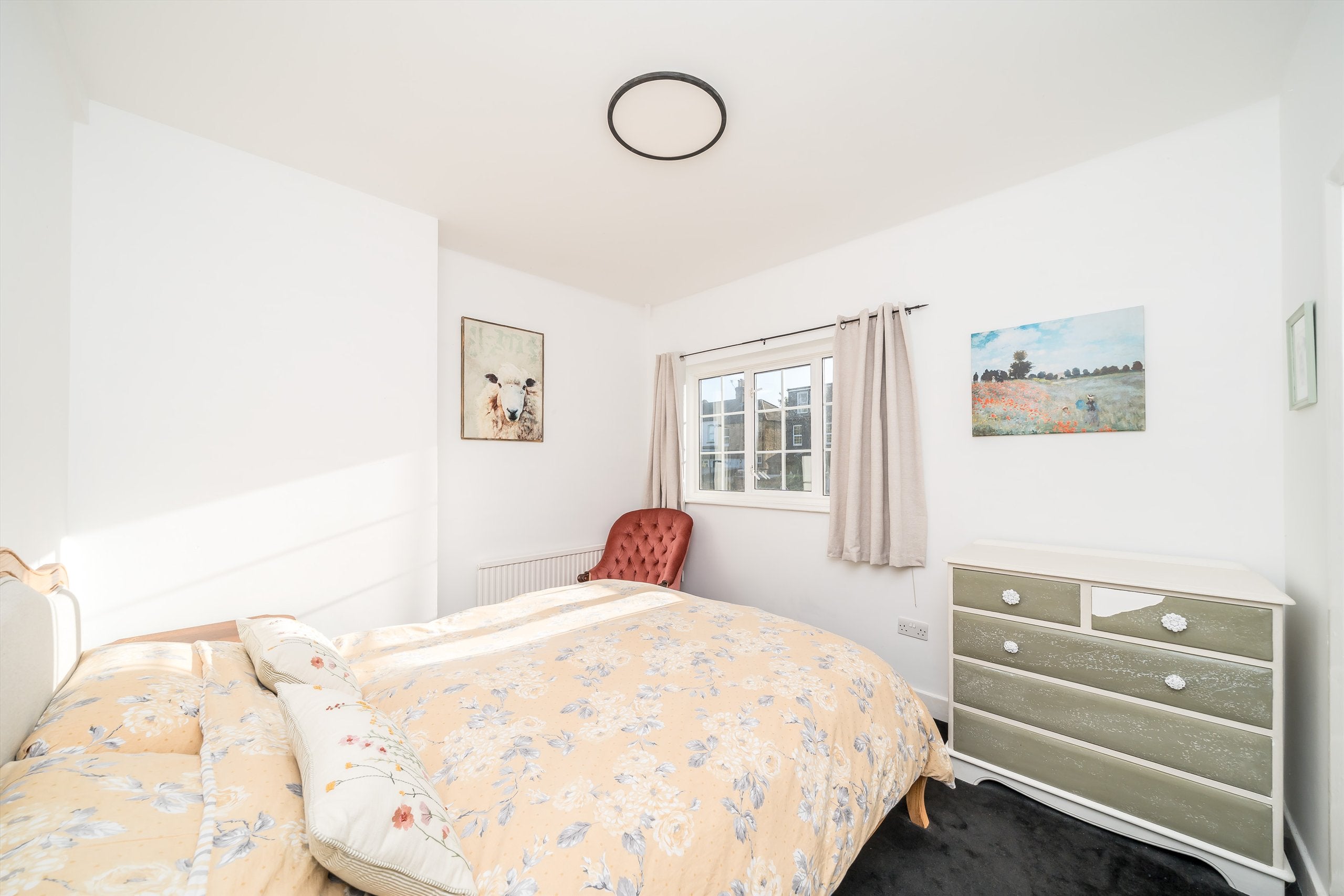 Flat Granby Road in Greater London