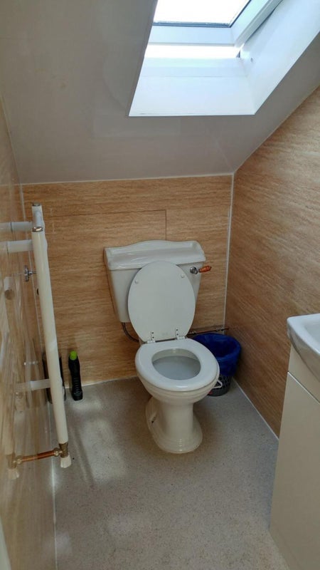 Room Major Road in Greater London