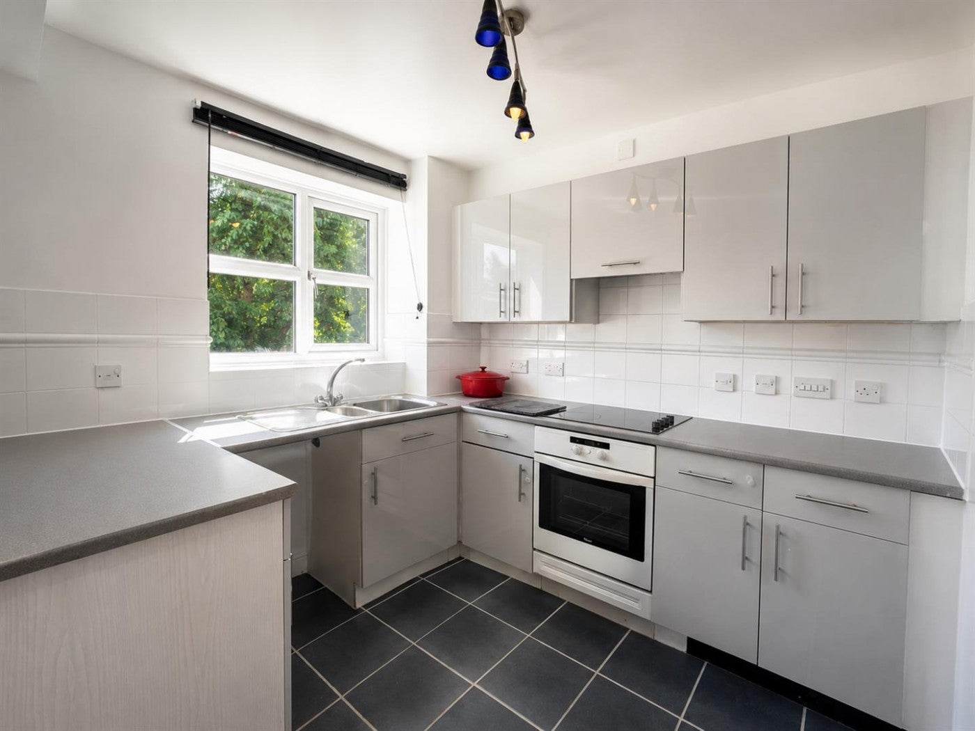 Flat Sten Close in Greater London
