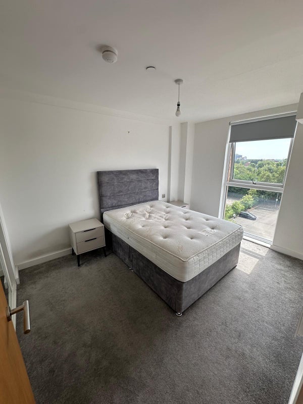 Room Craven Street in Salford