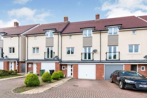 House Barber Road in Basingstoke and Deane