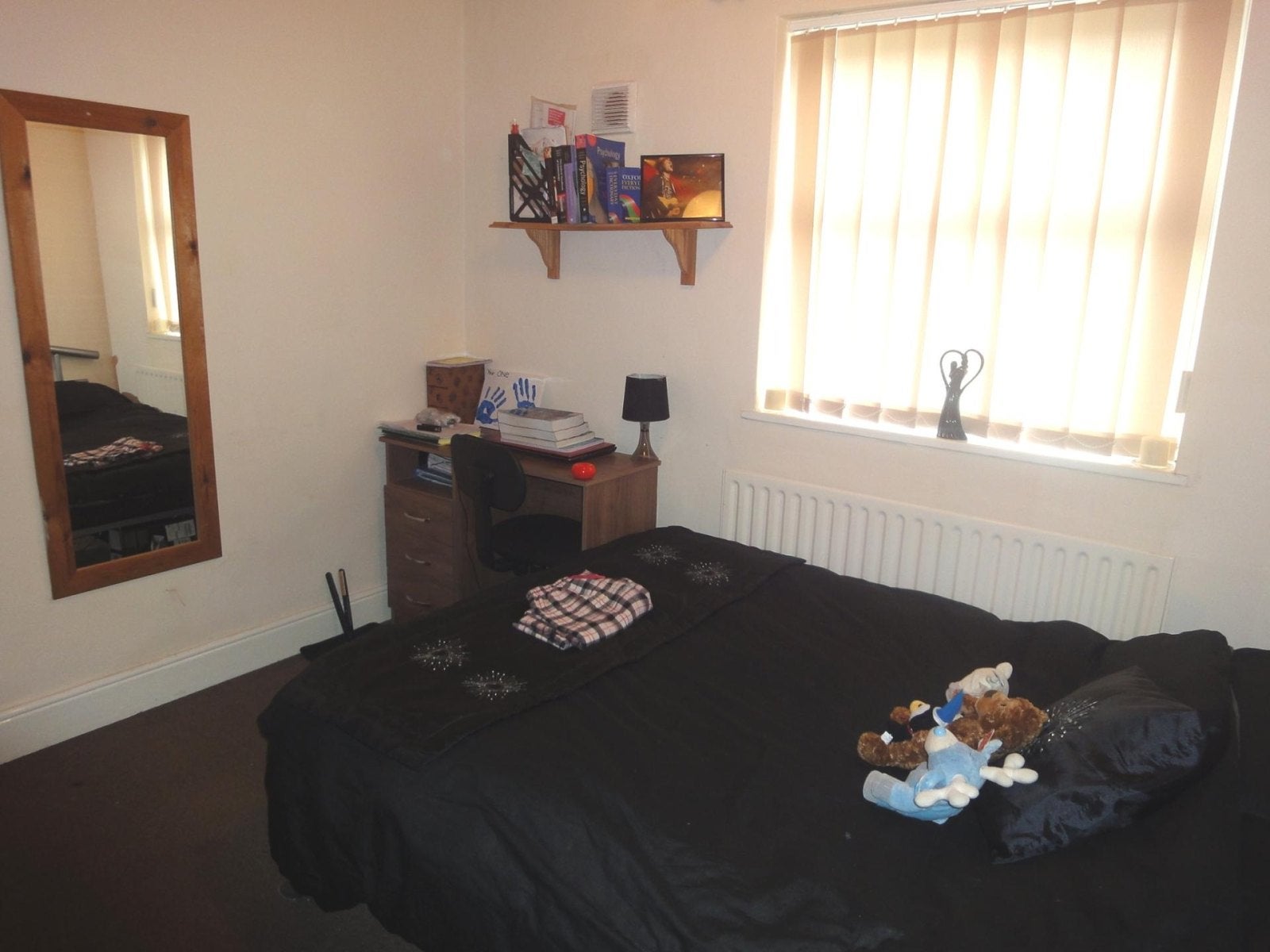 Flat Lancing Road in Sheffield