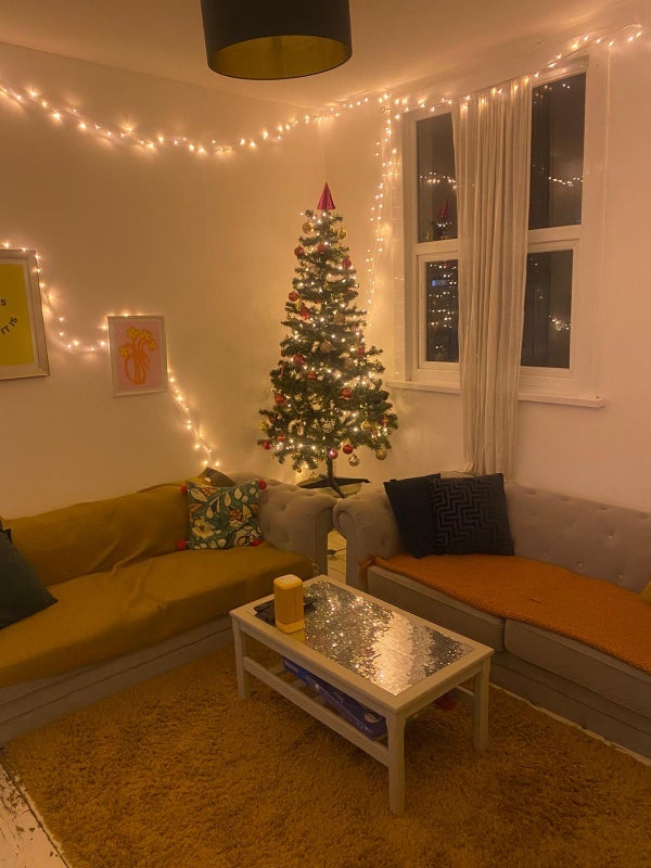 Room Clifden Road in Greater London