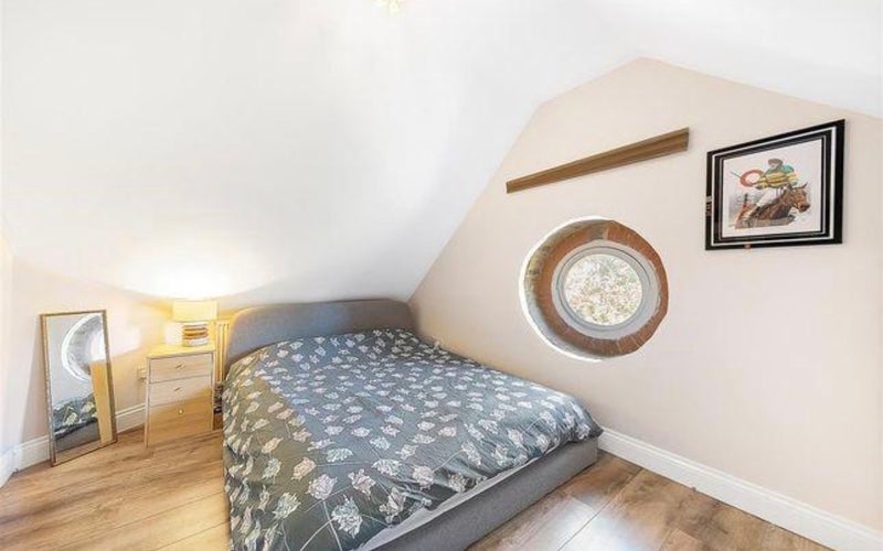 Room Prince of Wales Drive in Greater London