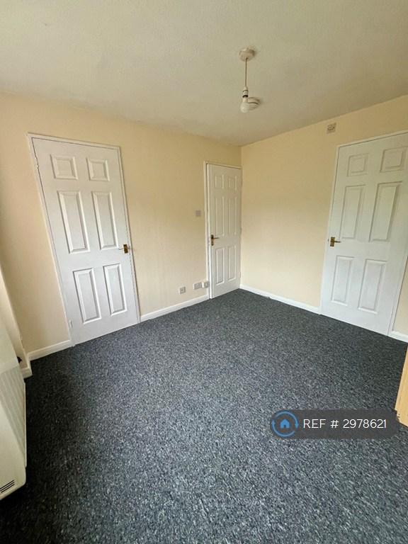 Room Moriston Close in Reading