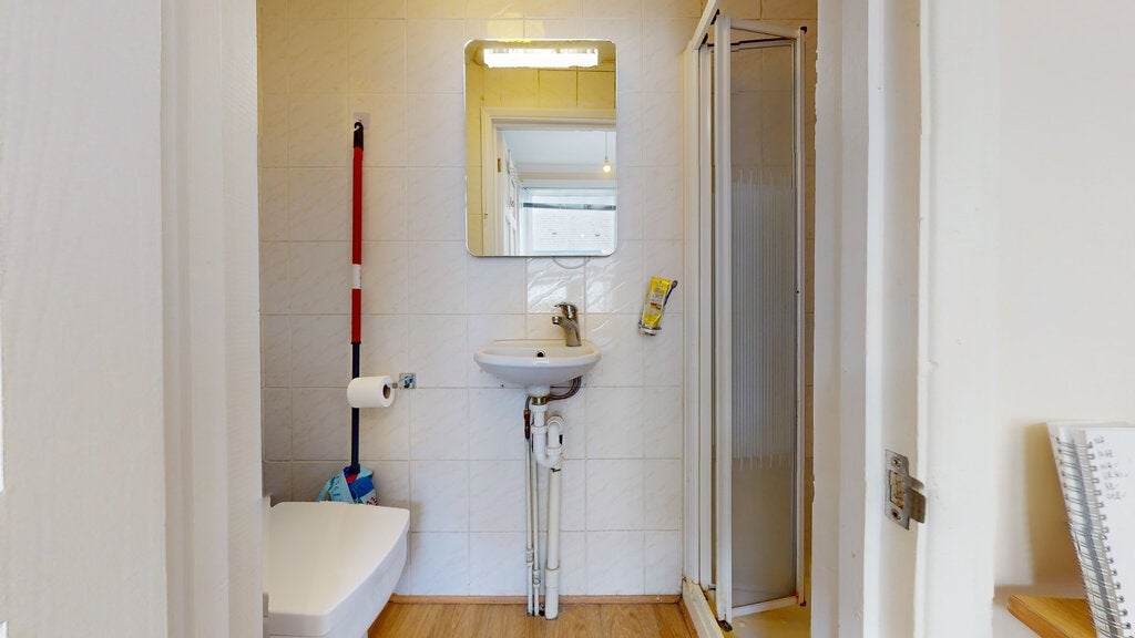Flat Wrights Lane in Greater London