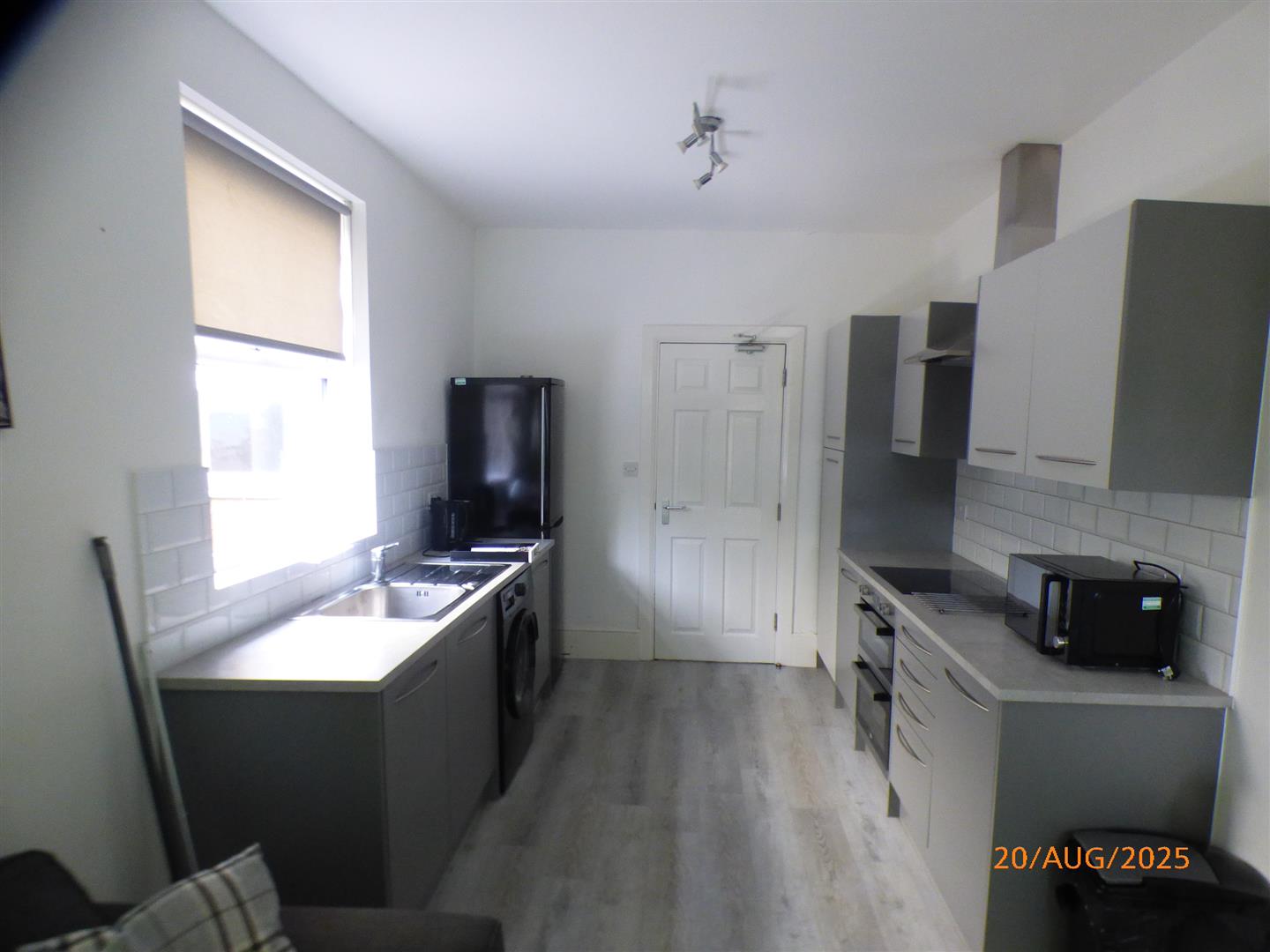 Room Lutterworth Road in Northampton