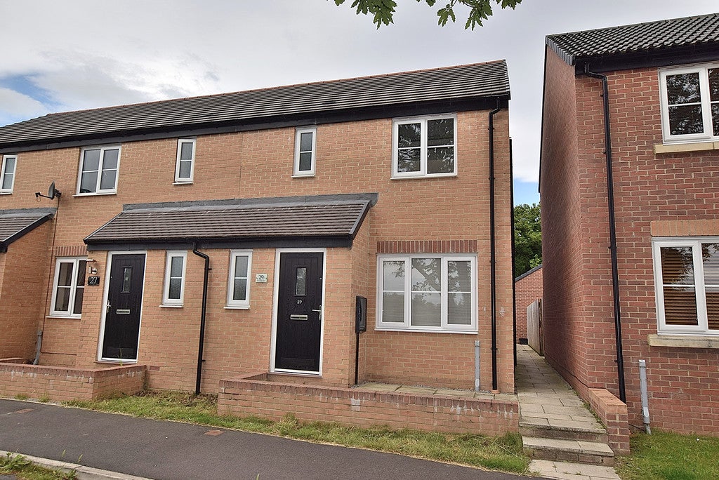House St Cuthberts Close in Colburn