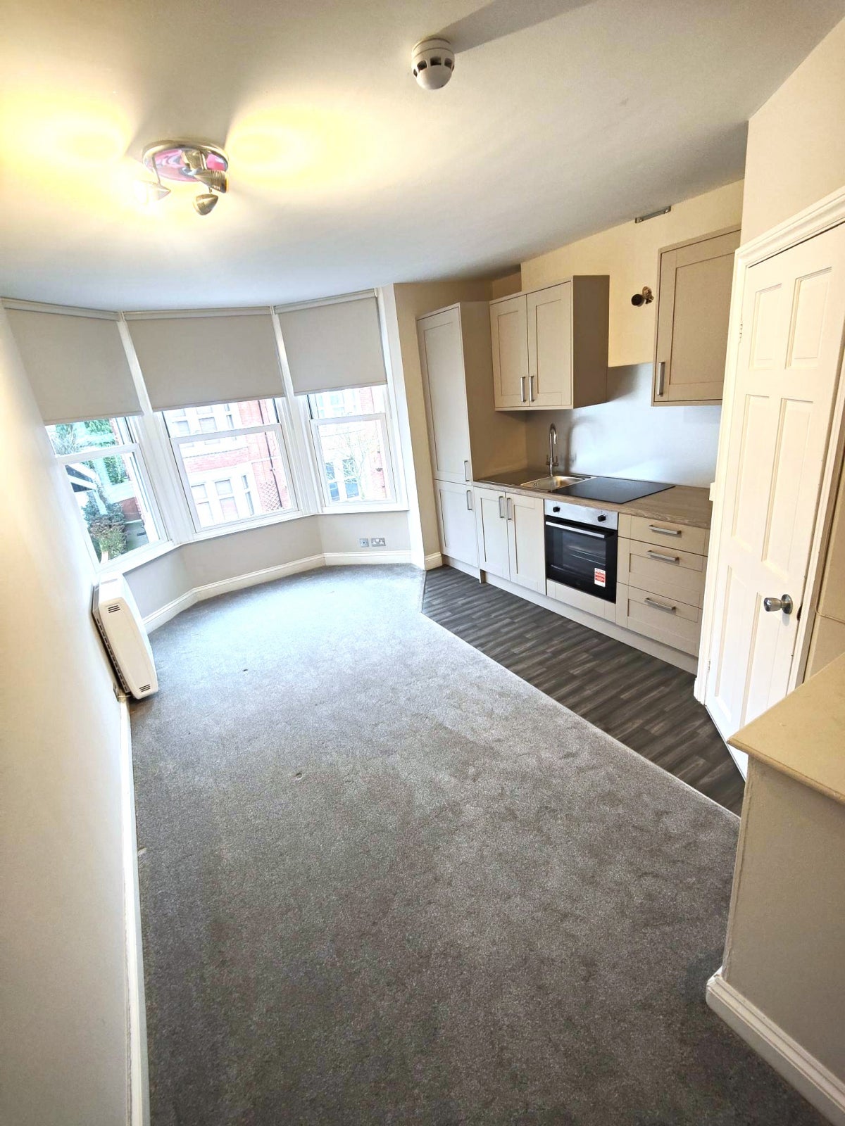 Flat Spencer Avenue in Coventry