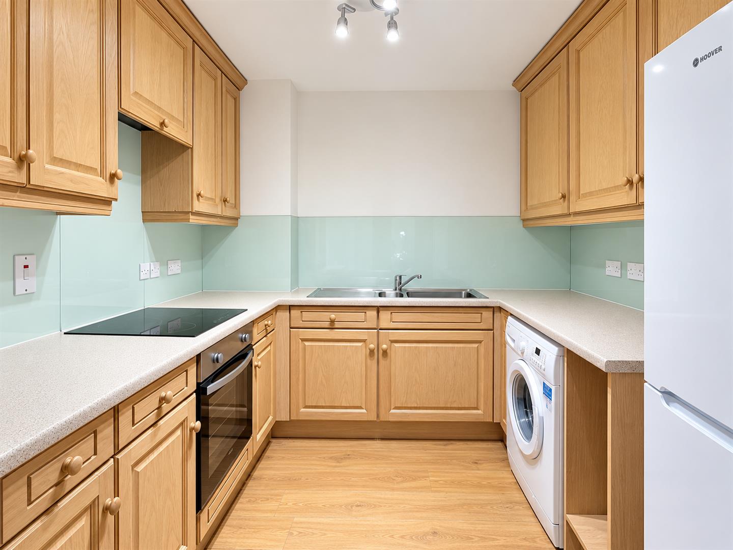 Flat Keele Close in Watford