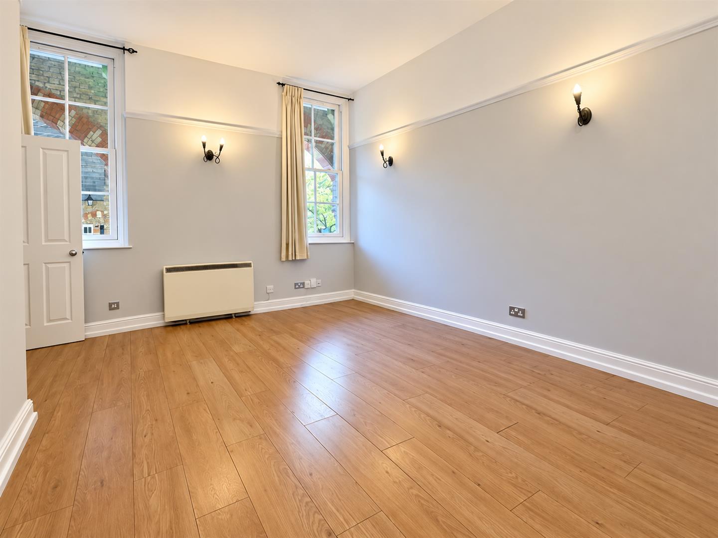 Flat Keele Close in Watford