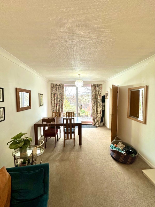 Room Lincombe Mount in Leeds