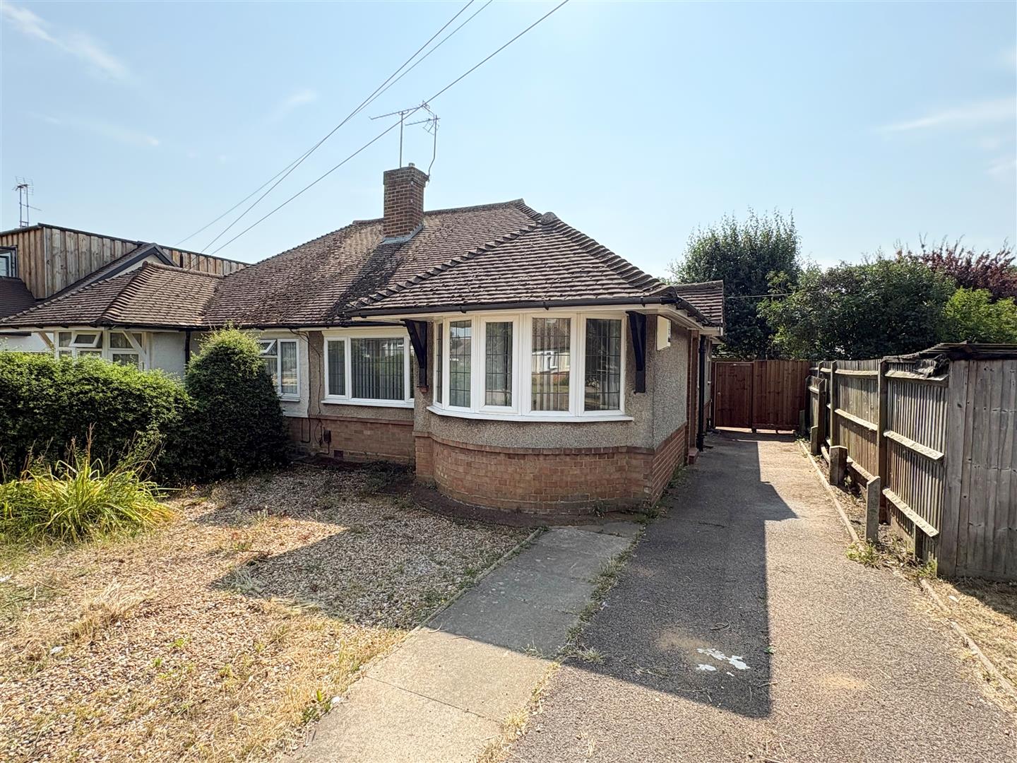 House Russell Road in Fancott
