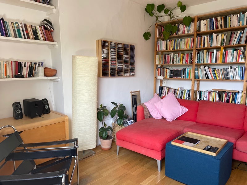 Room Henry Road in Greater London