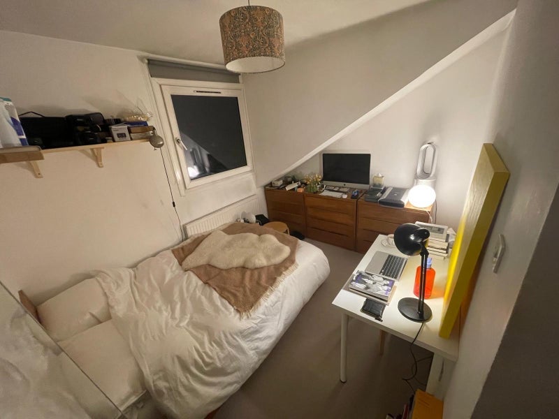 Room Henry Road in Greater London