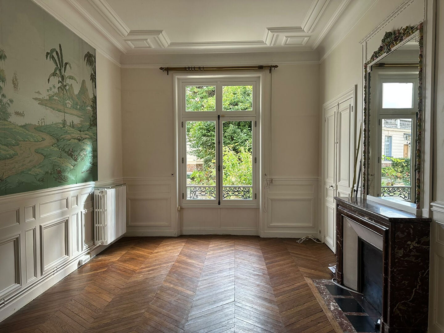 Flat Rue de Satory in Versailles