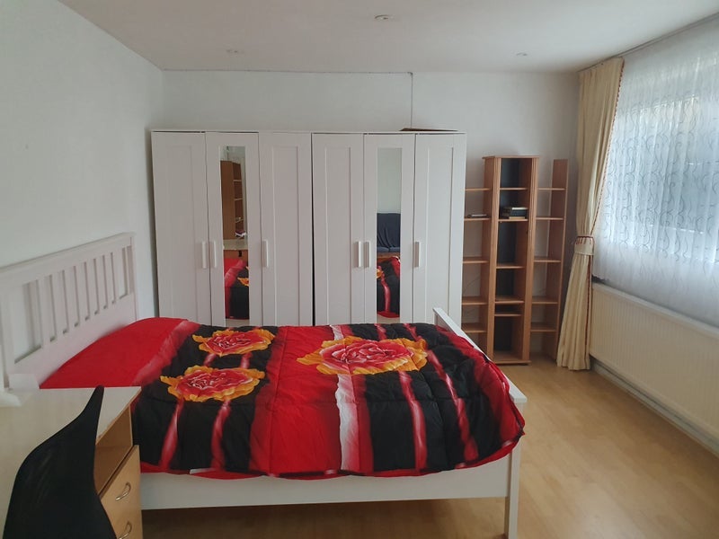 Room Varndell Street in Greater London