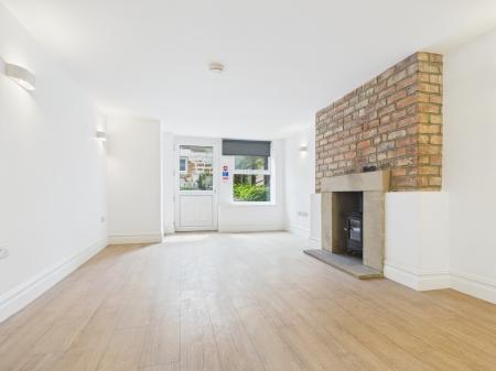 Flat Harlow Moor Drive in Harrogate