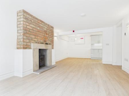 Flat Harlow Moor Drive in Harrogate