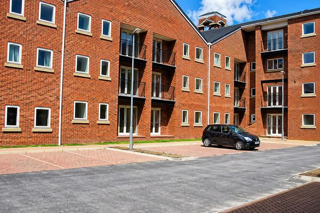 Room Eccles New Road in Salford