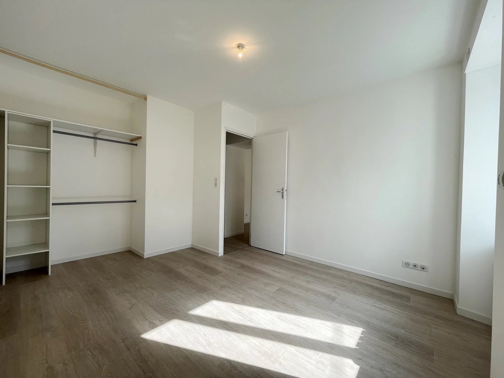 Flat Boulevard du Onze Novembre in Le May-sur-Èvre