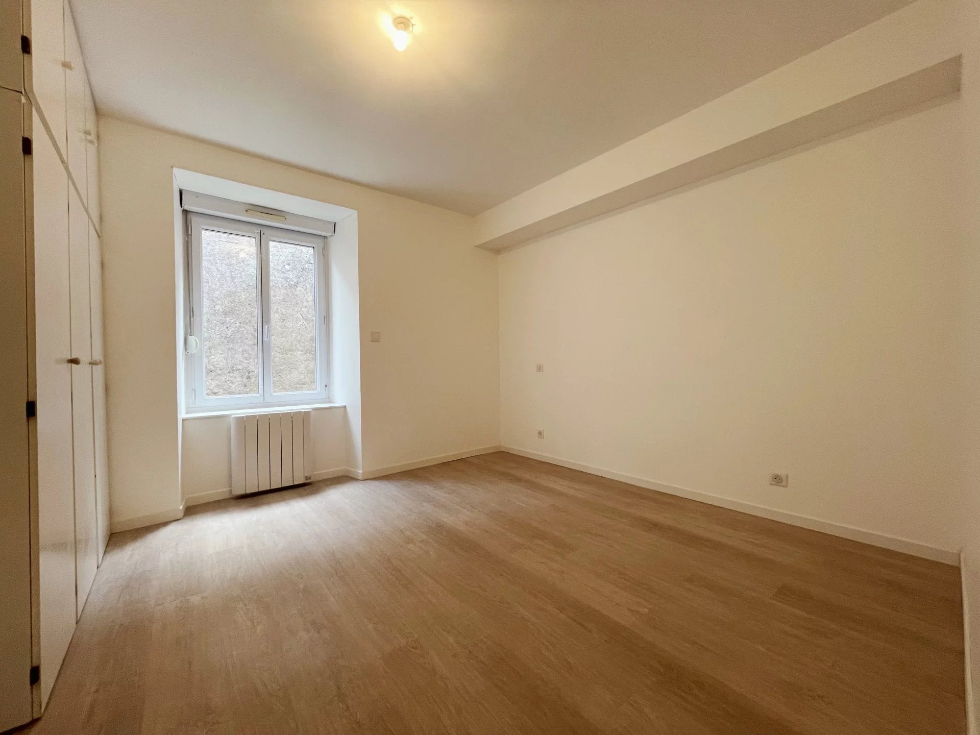 Flat Boulevard du Onze Novembre in Le May-sur-Èvre