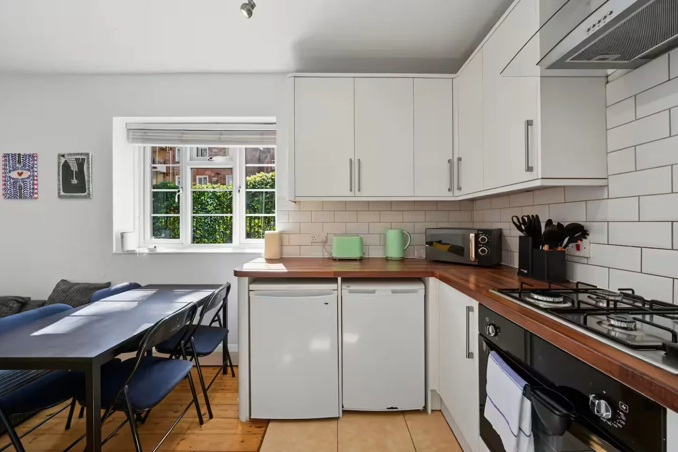 Flat Scoble Place in Greater London