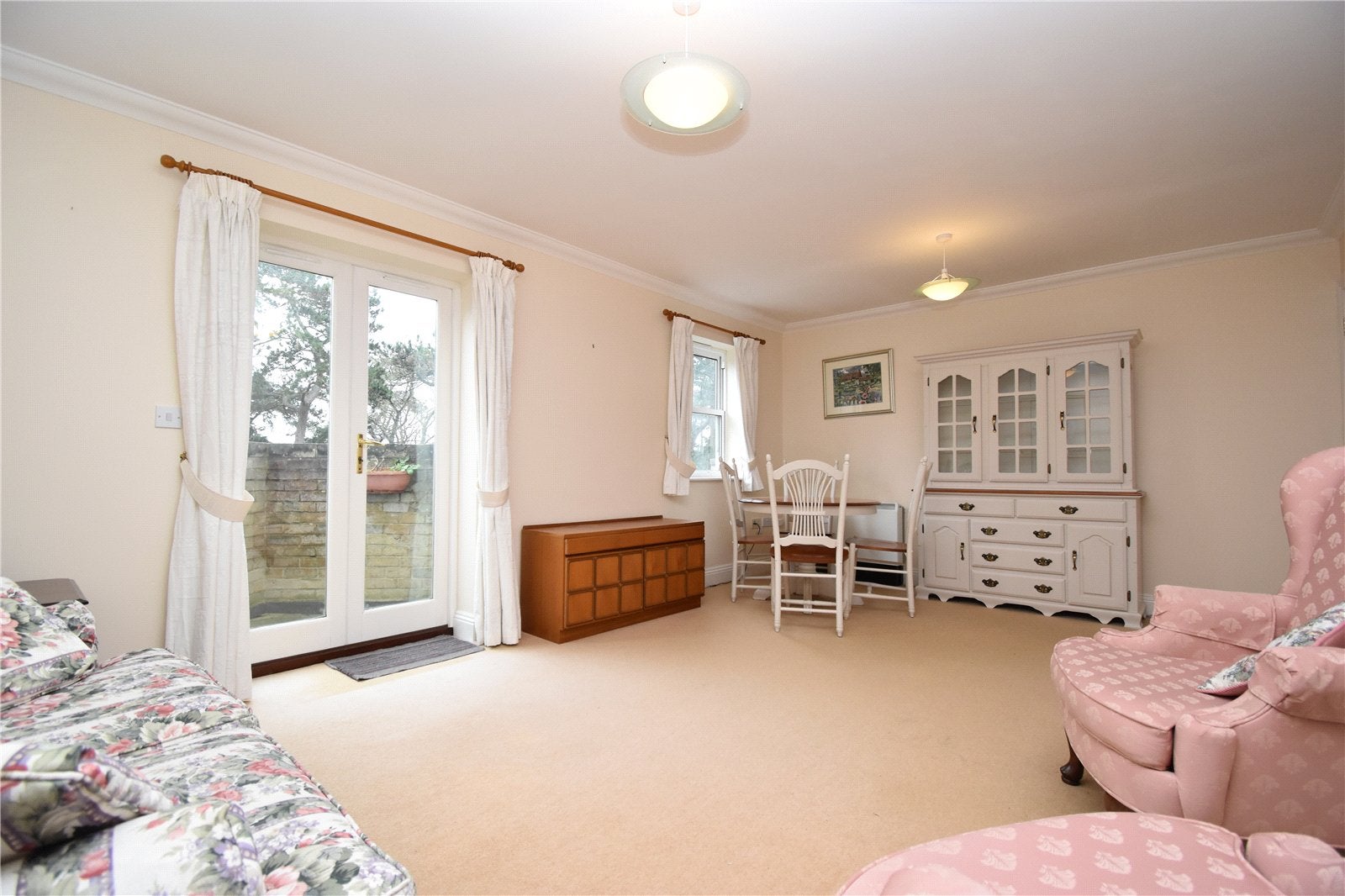 Flat St Anthonys Crescent in Ipswich