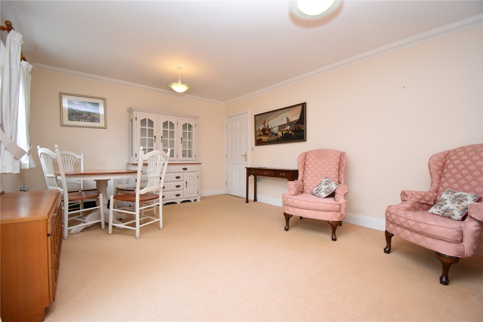 Flat St Anthonys Crescent in Ipswich