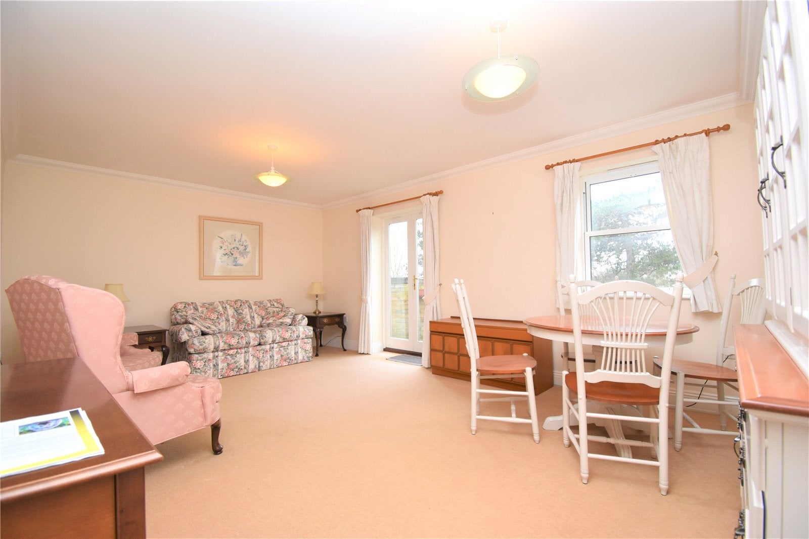 Flat St Anthonys Crescent in Ipswich
