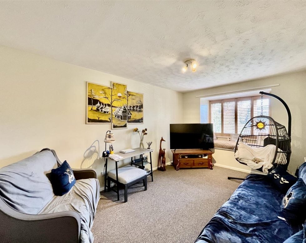 Flat Shipley Court in Gateshead