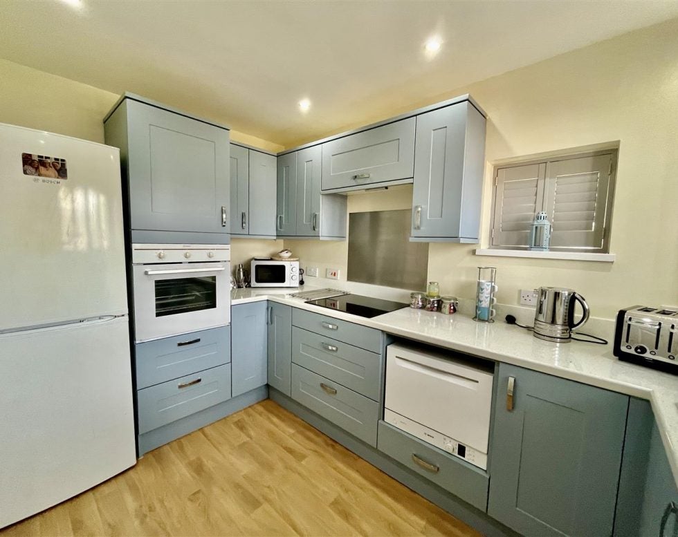 Flat Shipley Court in Gateshead