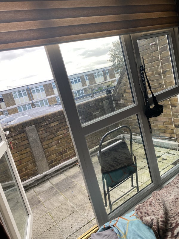 Room Stockwell Park Road in Greater London
