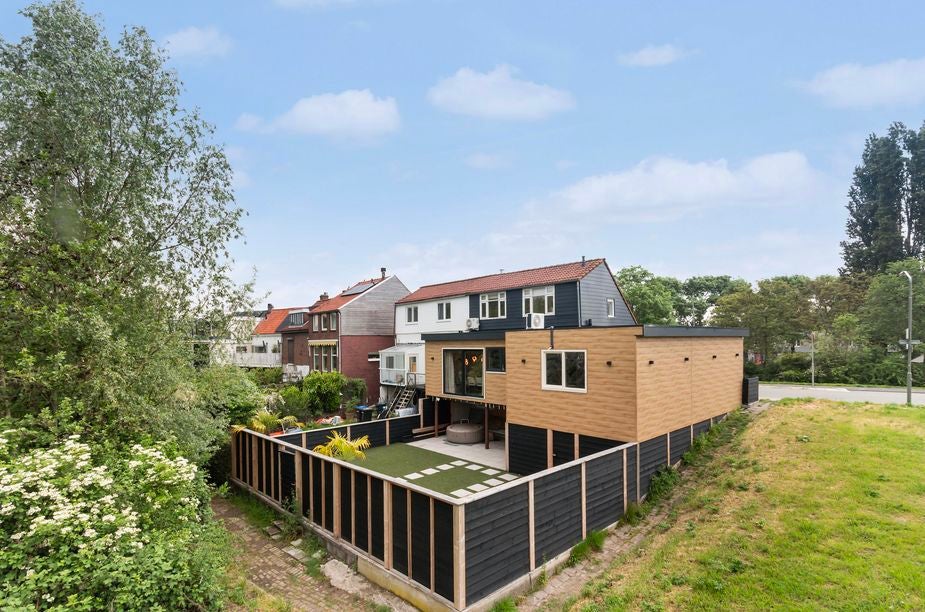Huis Zuidendijk 135 in Dordrecht