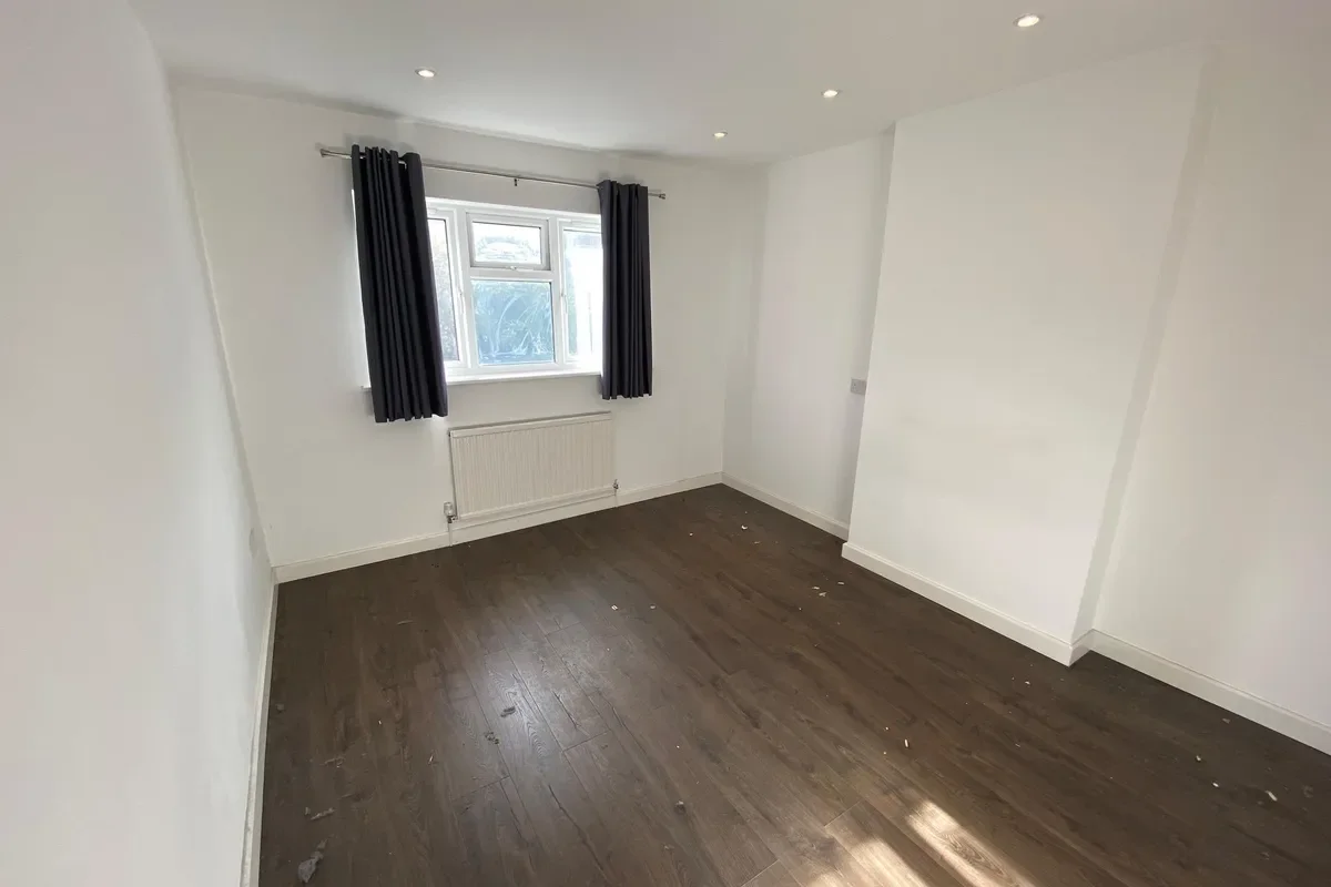 Flat London Road in Dacorum
