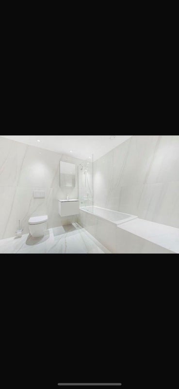 Flat Rochester Place in Greater London