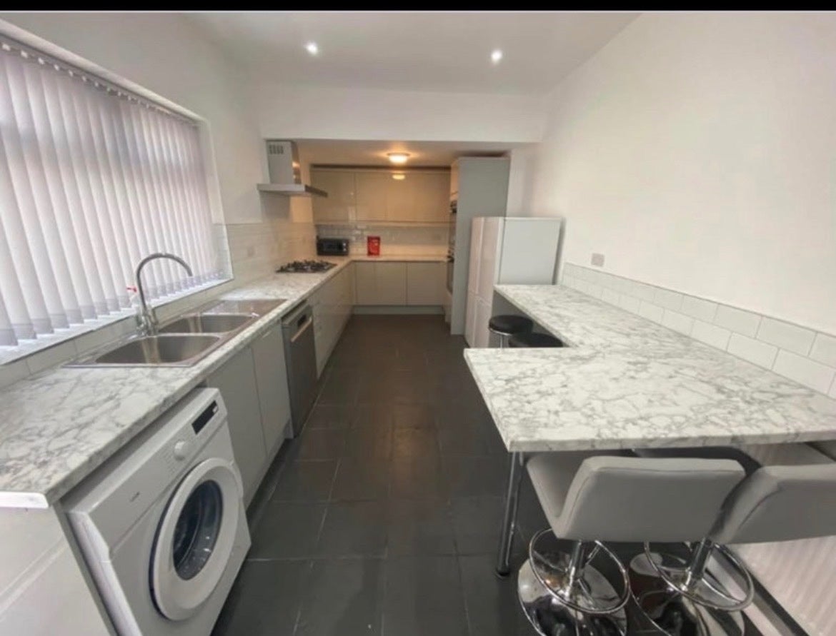 Room Mansfield Avenue in Thornaby-on-Tees