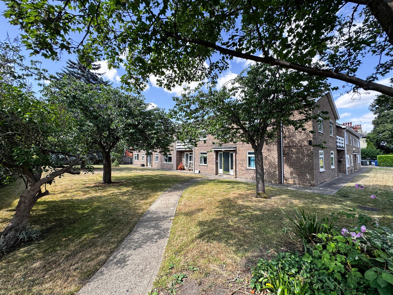 Flat Huntingdon Road in Cambridge