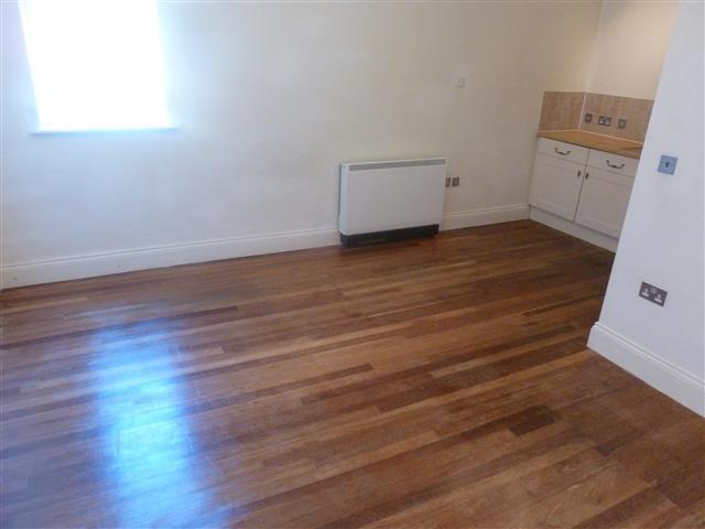 Flat Finch Place in Leicester