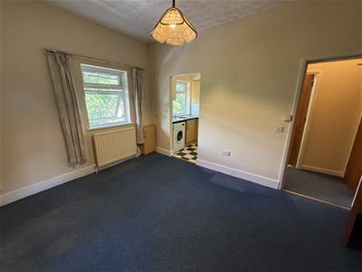 Flat Compton Road in Wolverhampton