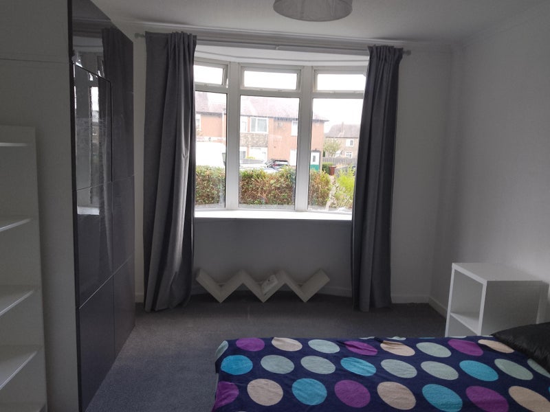 Flat Crewe Bank in City of Edinburgh