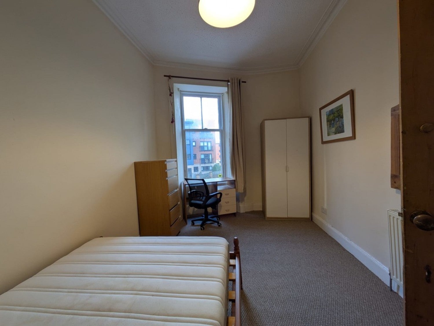 Flat Oran Street in Glasgow