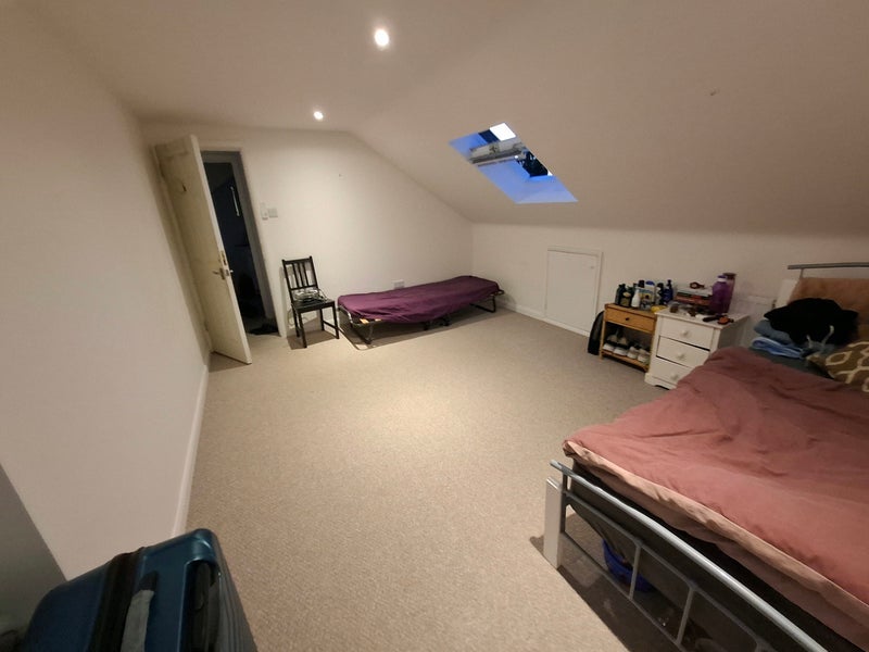 Room Springfield Gardens in Greater London